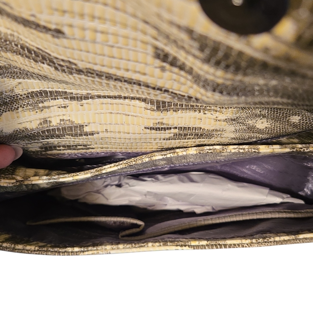 Simply Vera Vera Wang Faux Snakeskin Convertible Crossbody Bag Neutral Grey - Picture 4 of 14